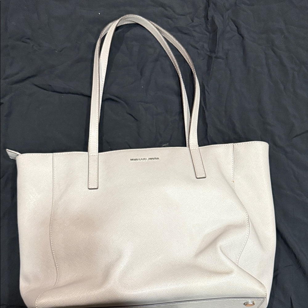 Michael Kors Elegant grey Bag